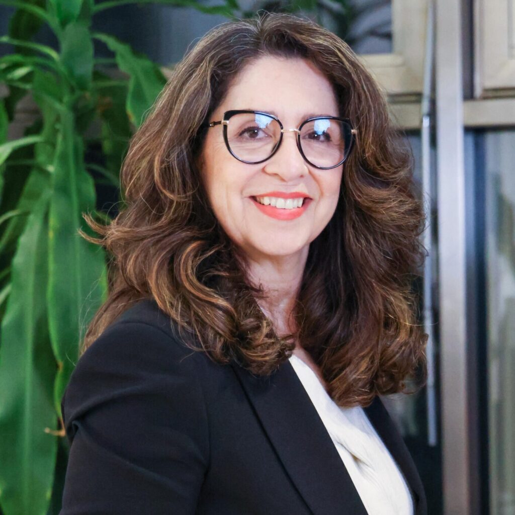 Porträt von Patricia Mutzke, Rechtsanwältin bei Müller Rechtsanwälte und Treuhand AG und Mitglied der DACH Europäischen Anwaltsvereinigung.